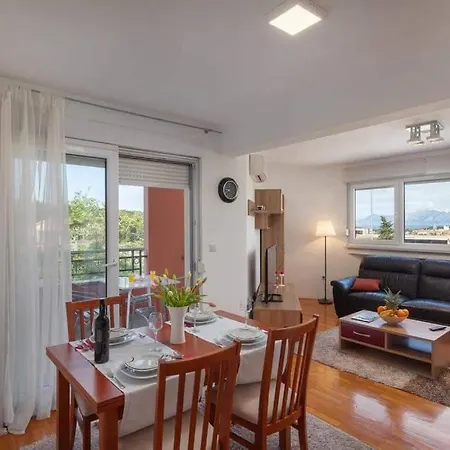 Apartment Tomislav *