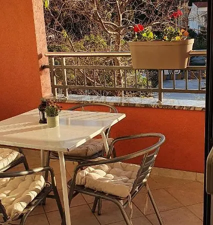 Tomislav Apartment Makarska
